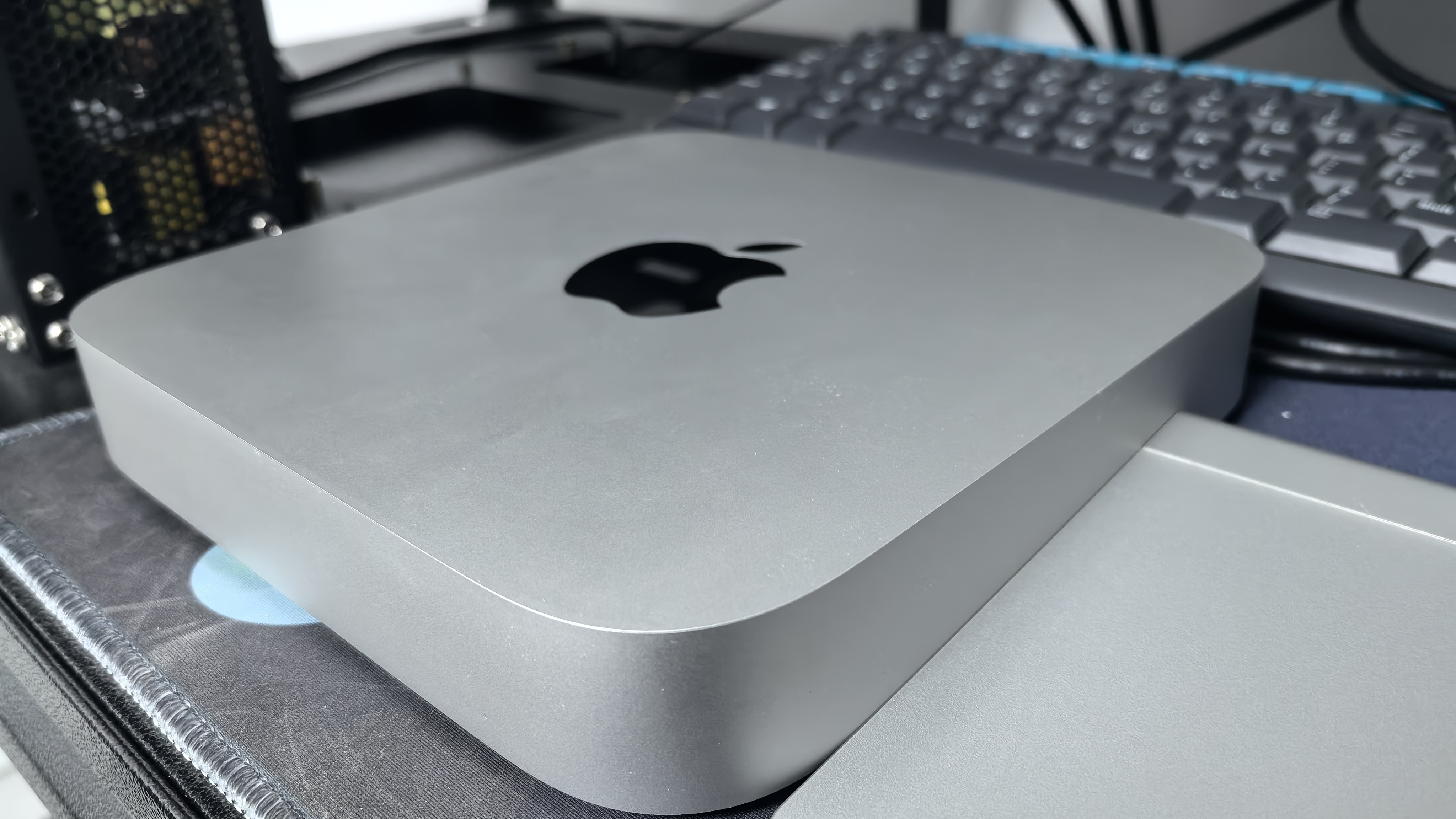 Mac mini (M1, 2020)
